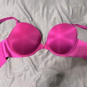 Victoria’s Secret 36 D brand new plunge bra.